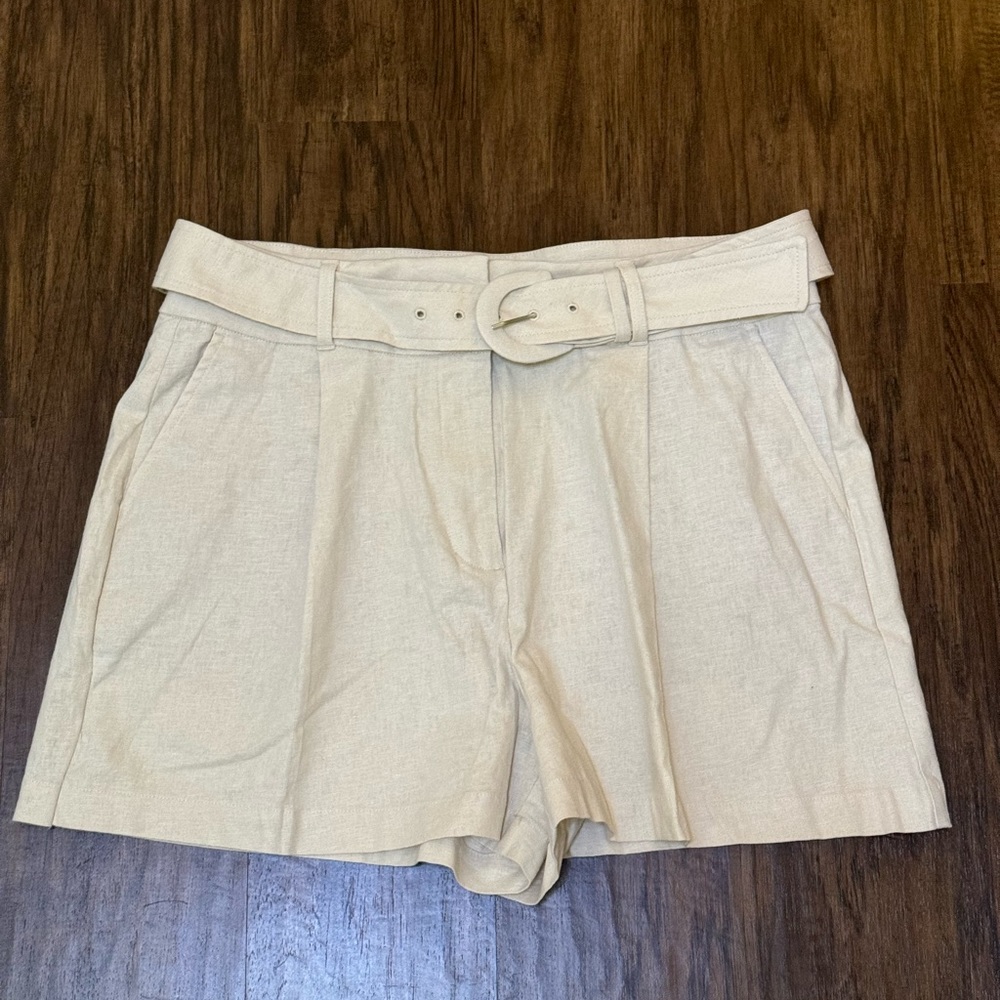 Express super high rise shortie size 12 waist 17” length 16.5”